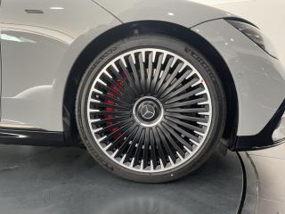 Mercedes-AMG EQE 43